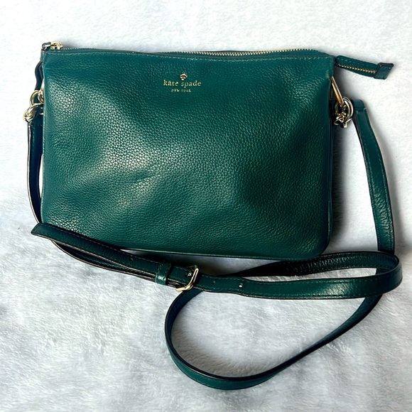 kate spade Handbags - Kate Spade Madelyne Larchmont Avenue Crossbody